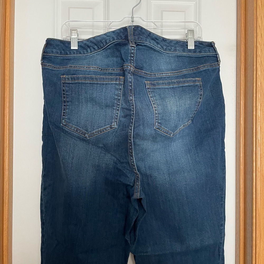 Torrid Girlfriend Style Jeans Size 18R Dark Wash - Picture 5 of 9